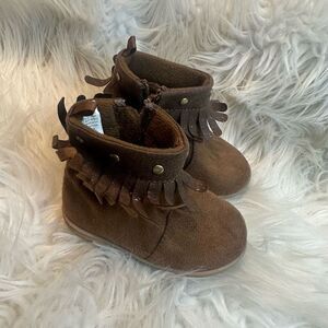 Little brown baby girl moccasin boots size 3